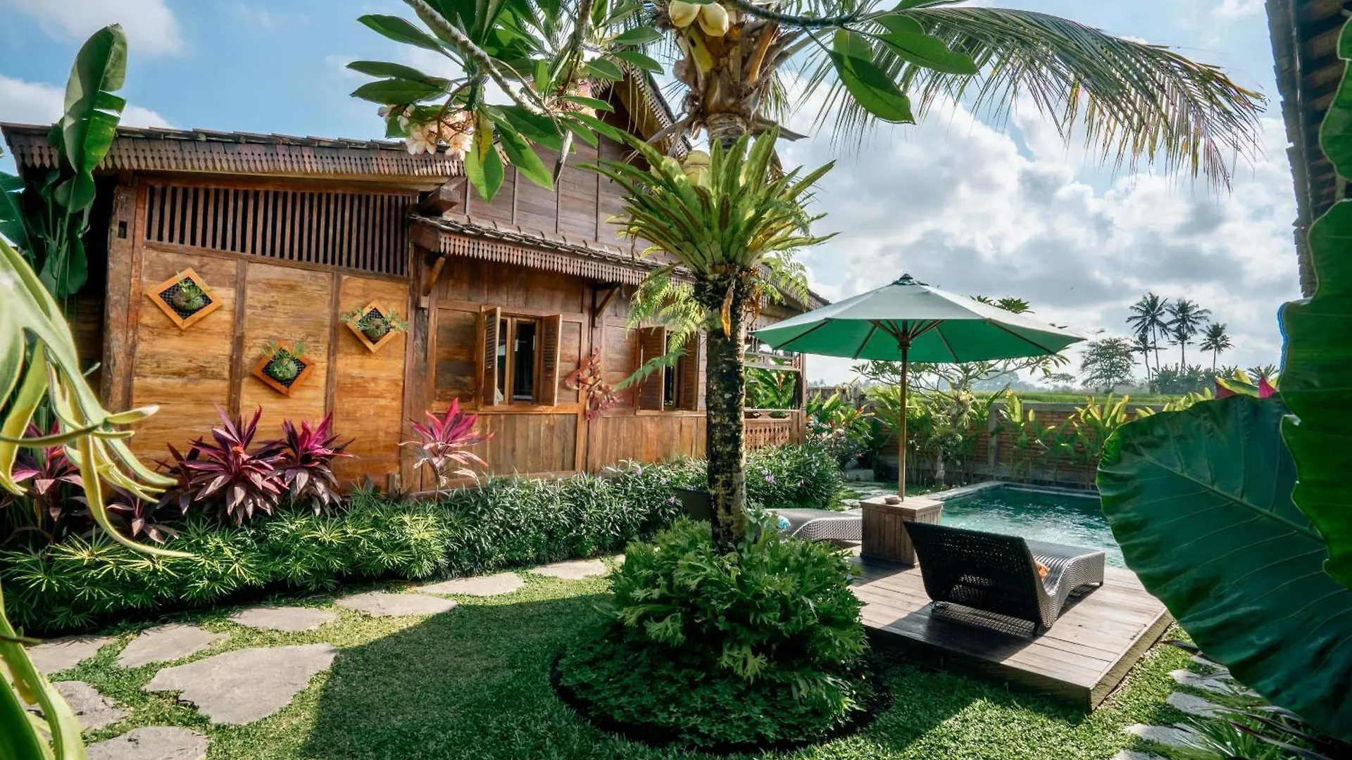 Unwind And Relax At Rumah Richard Ubud